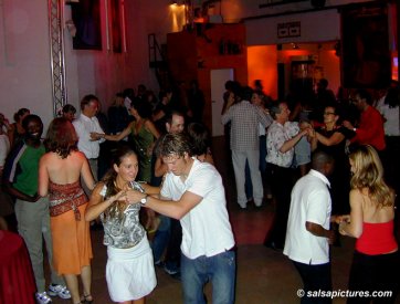 Salsa: Westbahnhof Aachen