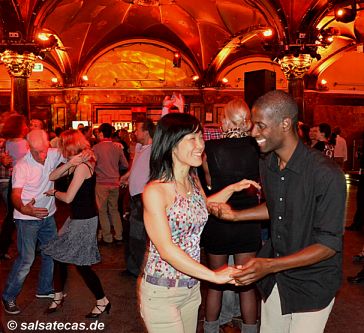 Salsa Köln: Alter Wartesaal